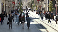 İstanbullular kural tanımıyor: Güneşi gören kendini sokağa attı