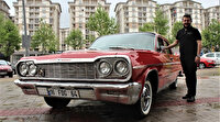 Dedesinin otomobilini 45 yıl sonra bulup satın aldı