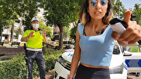 Sokağa çıkma yasağına uymayan kadın, gazeteciye saldırıp kamerasını aldı