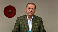 Cumhurbaşkanı Erdoğan tüm yurtta okunan İstiklal Marşı'na eşlik etti