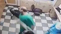 Lübnan'da hastaneye giren askerler doktoru darp etti