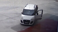 Yol ortasında benzini biten araca polis desteği: İstasyona kadar ittiler
