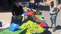 Sokağa çıkma kısıtlamasına rağmen tezgah kuran pazarcılara 10 bin 700 TL para cezası