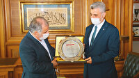 Albayrak Grubu CEO’su Prof. Dr. Ömer Bolat'a 20. yıl plaketi