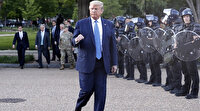 Trump protestoların ortasında Beyaz Saray’dan yürüyerek çıktı