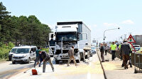 Sakarya’da, D-100 karayolunu kilitleyen 5 araçlık zincirleme trafik kazası