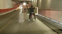 Motosikletle dolap taşıdılar
