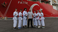 'Fatih'i selamladılar