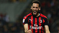 İtalya'da Hakan Çalhanoğlu fırtınası: Hakan attı Milan kazandı