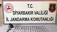 Diyarbakır’da Roma ve İslami döneme ait 168 tarihi eser ele geçirildi: Operasyonda 2 kişi gözaltına alındı