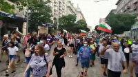 Bulgaristan'da dört gün önce başlayan hükümet karşıtı gösteriler büyüyerek devam ediyor