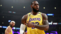 LeBron James'in oyuncu kartı rekor bedelle satıldı