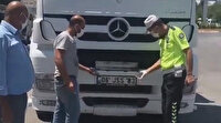 Uyanık sürücü polisten kaçamadı: Radara yakalanmamak için plakayı gizleyen düzenek kurmuş