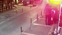 Şile'de Türk Bayrağı'nı yere atan hainin arkasından gelerek bayrağı yerden alan genç kamerada