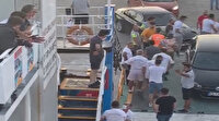 Arabalı feribotta sıra kavgası kamerada