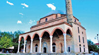 Yunanistan'daki Kurşunlu Camii’ne çirkin saldırı