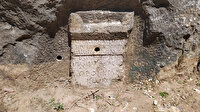 Tarihi ayıp: Defineciler 1800 yıllık yazıtı talan etti