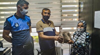 Dünyada iyi insanlar da var: İçi altın ve para dolu çantayı sahibine teslim etti