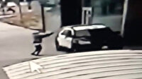 ABD’de devriye aracındaki 2 polise silahlı saldırı anı kamerada
