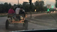 At arabası üstünde sosyal mesafe ve maske kuralını alt üst ettiler