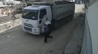 Yokuş aşağı kayan kamyon binaya çarptı