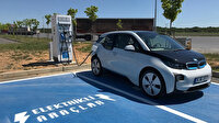 Elektrikli otomobillerin her 50 park yerinden birinde şarj istasyonu zorunlu olacak
