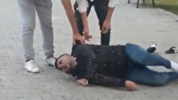Uyuşturucu etkisindeki gencin içler acısı hali amatör kameraya yansıdı: Kendini yerden yere vurdu