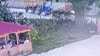 Traktörüyle seyir halindeyken arı soktu, hayatını kaybetti: Kaza anı kameraya böyle yansıdı