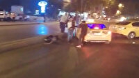 Esenyurt'ta iki taksici yolu trafiğe kapatıp birbirine girdi