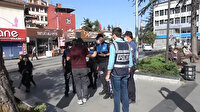 Çorum'da polis ekiplerinin çevirdiği maskesiz vatandaş ceza kesileceğini anlayınca böyle kaçtı