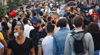 İstiklal Caddesi'nde insan seli