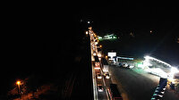 Bir ay ulaşıma kapandı kilometrelerce araç trafiği oluştu