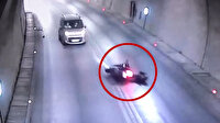 Motosiklet sürücüsü önce duvara çarptı sonra karşıdan gelen aracın altına girdi
