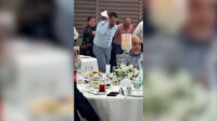 CHP'li başkan korona halayında halay başı oldu