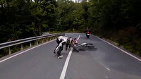 Şile'de motosiklet kazası kameraya böyle yansıdı: Düşer düşmez kalkıp motosikletinin peşinden koştu