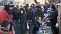 İstanbul'da ilginç görüntü: Kaldırımı pazar yerine çevirdiler, sosyal mesafe hiçe sayıldı