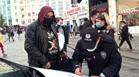 Maske yok sigara içiyor bir de polisi tehdit ediyor: Öteki tarafta görüşeceğiz