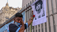 Maradona gözyaşlarıyla son yolculuğuna uğurlanıyor