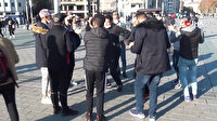 İstanbul'da turistler de yoldan çıktı: Mesafesiz, maskesiz korona eğlencesi