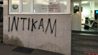 Almanya'da cami duvarına 'intikam' yazıldı