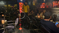Koronavirüse aldırmıyorlar: Polis otelin terasını bastı