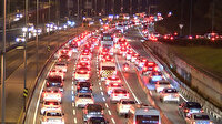 Kısıtlama sonrası 15 Temmuz Şehitler Köprüsü'nde trafik yoğunluğu