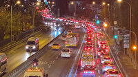 Trafik durma noktasına geldi: 15 Temmuz Şehitler Köprüsü'nde haftanın ilk iş günü trafik yoğunluğu