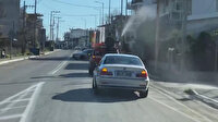 Yunanistan'da papaz köyü kamyonetle kutsadı
