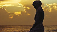 Namaz insanı hırslardan korur