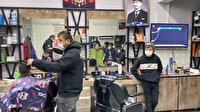 Dışarıdan çiğköfteci içi berber: Ceza kesilirken tıraş etmeye devam etti