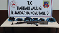 Hakkari'de araziye gömülü halde eroin ve silah bulundu