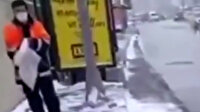 İstanbul'da görevli kişi eliyle kaldırım tuzladı