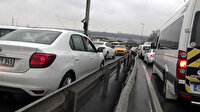 Küçükçekmece her akşam aynı görüntü: E-5'te trafikten kaçmak için ters yola giren sürücüler tehlike saçıyor