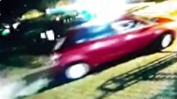 Pendik’te pes dedirten hırsızlık kamerada: Site sakiniymiş gibi davranıp otomobilleri çaldılar